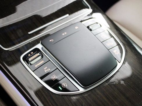 Used 2022 Mercedes-Benz GLC 300 image 36
