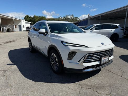 Used 2025 Buick Envision Preferred image 2