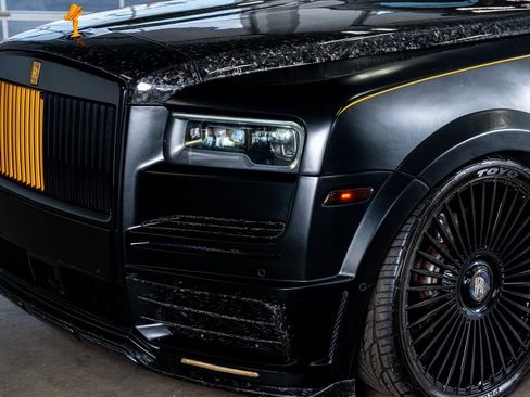 Used 2023 Rolls-Royce Cullinan image 13