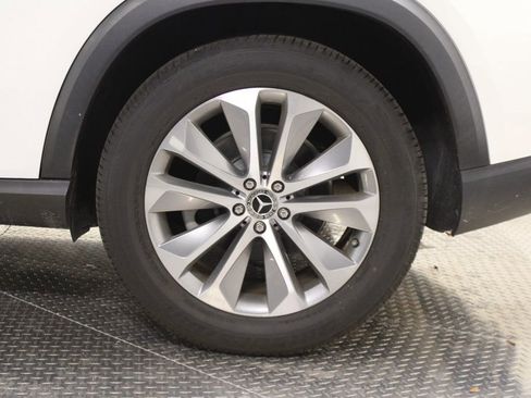 Used 2020 Mercedes-Benz GLE 350 w/ Premium Package image 18