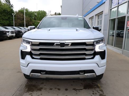 New 2026 Chevrolet Silverado 1500 High Country AWD/4WD image 5