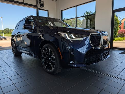 New 2026 BMW X3 xDrive30i w/ Premium Package AWD/4WD image 1