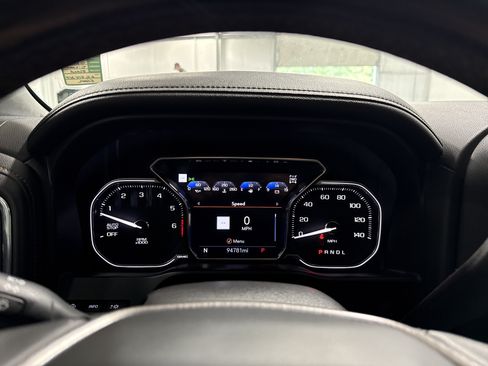 Used 2020 GMC Sierra 1500 AT4 w/ AT4 Premium Package AWD/4WD image 5