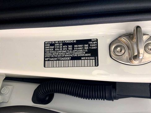 Certified 2026 Porsche Cayenne AWD/4WD image 36