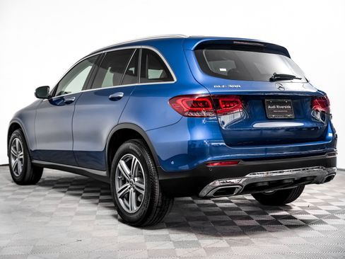 Used 2022 Mercedes-Benz GLC 300 image 2