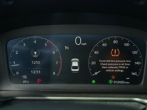 Used 2025 Honda Accord SE image 32