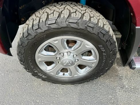 Used 2018 RAM 2500 Laramie w/ Sport Appearance Group AWD/4WD image 23