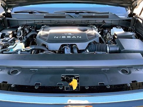 New 2026 Nissan Armada SL w/ Captain's Chari Seat Package AWD/4WD image 11