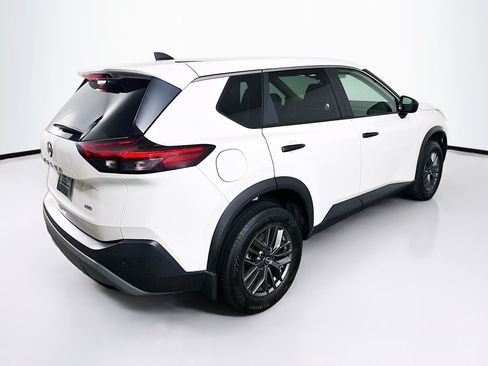 Used 2023 Nissan Rogue S AWD/4WD image 9