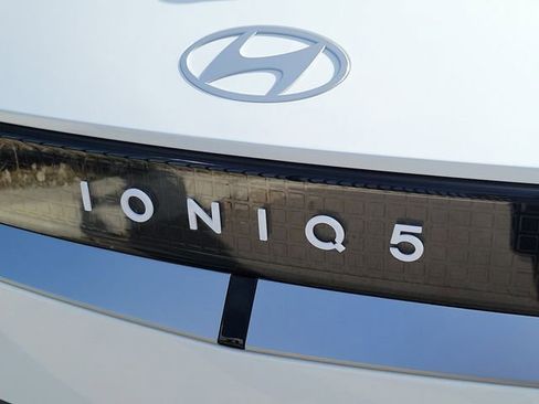 New 2026 Hyundai Ioniq 5 SEL image 22