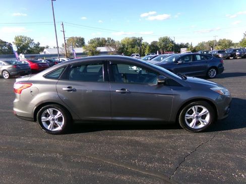 Used 2014 Ford Focus SE image 3