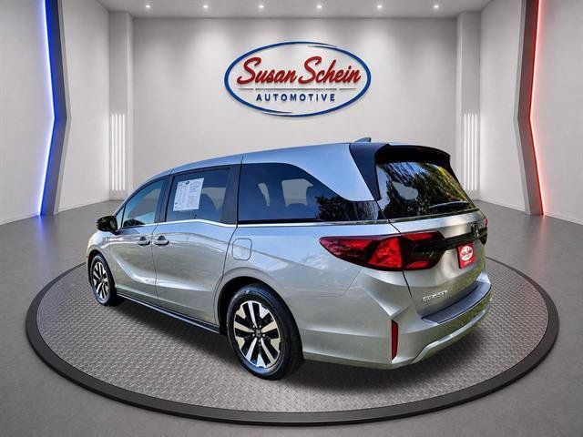Used 2026 Honda Odyssey EX-L image 7