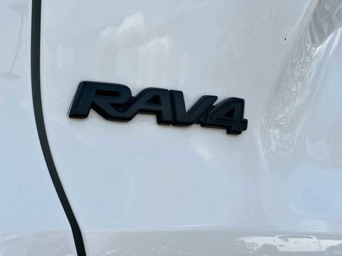 Used 2023 Toyota RAV4 AWD Hybrid image 15