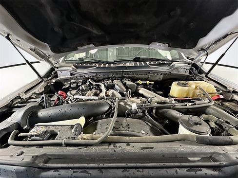 Used 2019 Ford F250 Lariat w/ Lariat Ultimate Package image 32