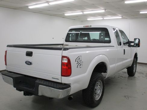Used 2016 Ford F250 XL w/ Power Equipment Group image 17