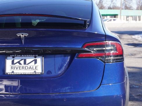 Used 2022 Tesla Model X Base image 18