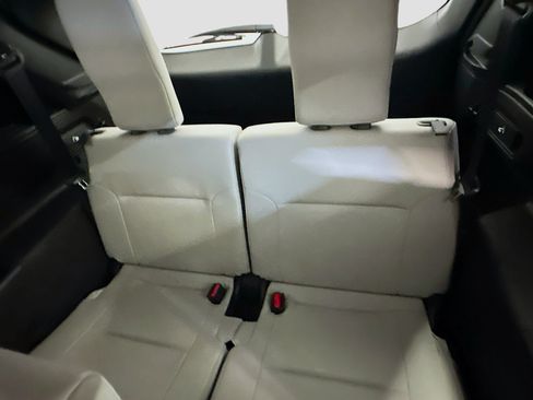 Used 2025 Mitsubishi Outlander SEL AWD/4WD image 31