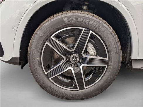 Used 2026 Mercedes-Benz GLC 300 4MATIC image 9