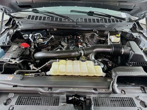 Used 2024 Ford Expedition Max XLT image 36