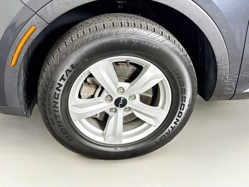 Certified 2023 Kia Sorento LX AWD/4WD image 30