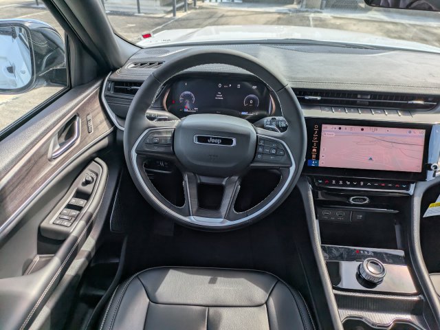 New 2026 Jeep Grand Cherokee Limited w/ Limited Altitude Package RWD image 18