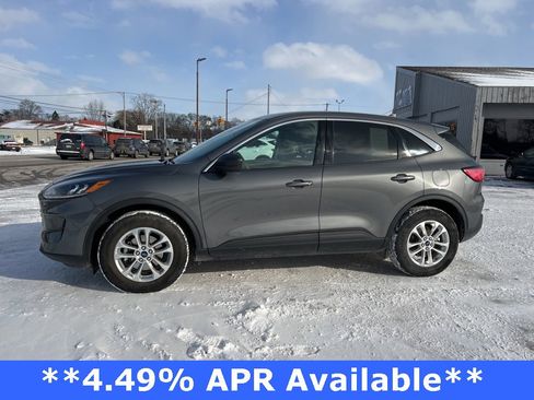Used 2022 Ford Escape SE w/ Cold Weather Package image 2