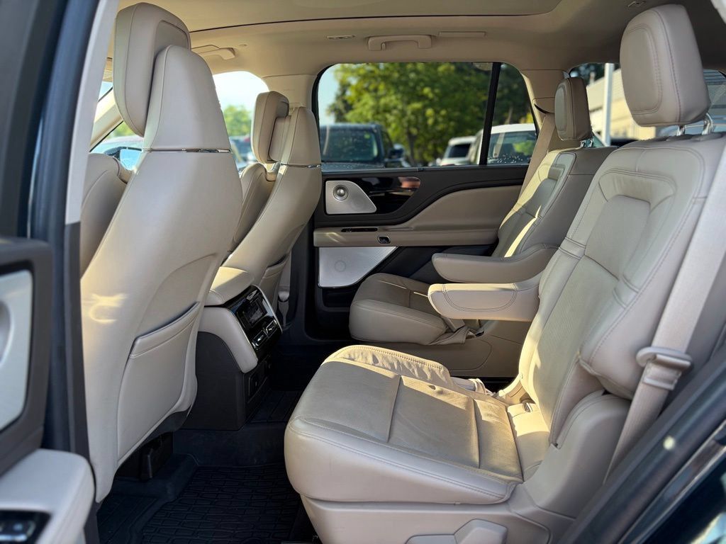 Certified 2023 Lincoln Aviator Reserve w/ Equipment Group 201A AWD/4WD image 15