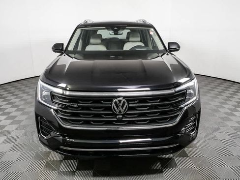 Certified 2024 Volkswagen Atlas SEL Premium R-Line AWD/4WD image 28
