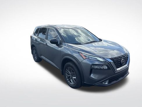 Certified 2021 Nissan Rogue S image 2