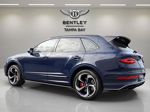 Certified 2023 Bentley Bentayga image 3