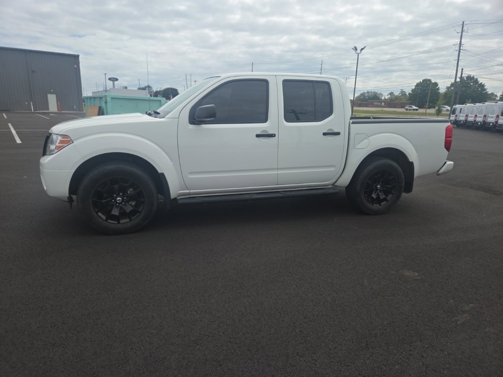 Used 2021 Nissan Frontier SV w/ Midnight Edition Floor Mats AWD/4WD image 7