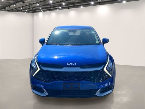 Certified 2023 Kia Sportage EX FWD image 3