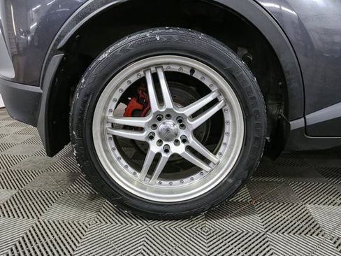 Used 2018 Toyota C-HR XLE image 14