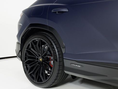 Used 2025 Lamborghini Urus Performante AWD/4WD image 77