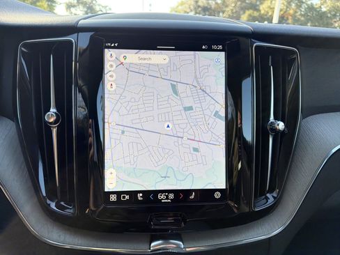 Certified 2025 Volvo XC60 B5 Plus image 24