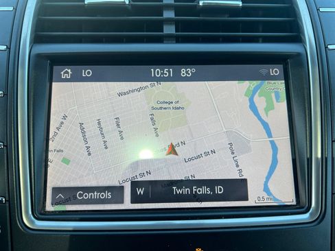 Used 2019 Lincoln Nautilus Select AWD/4WD image 30