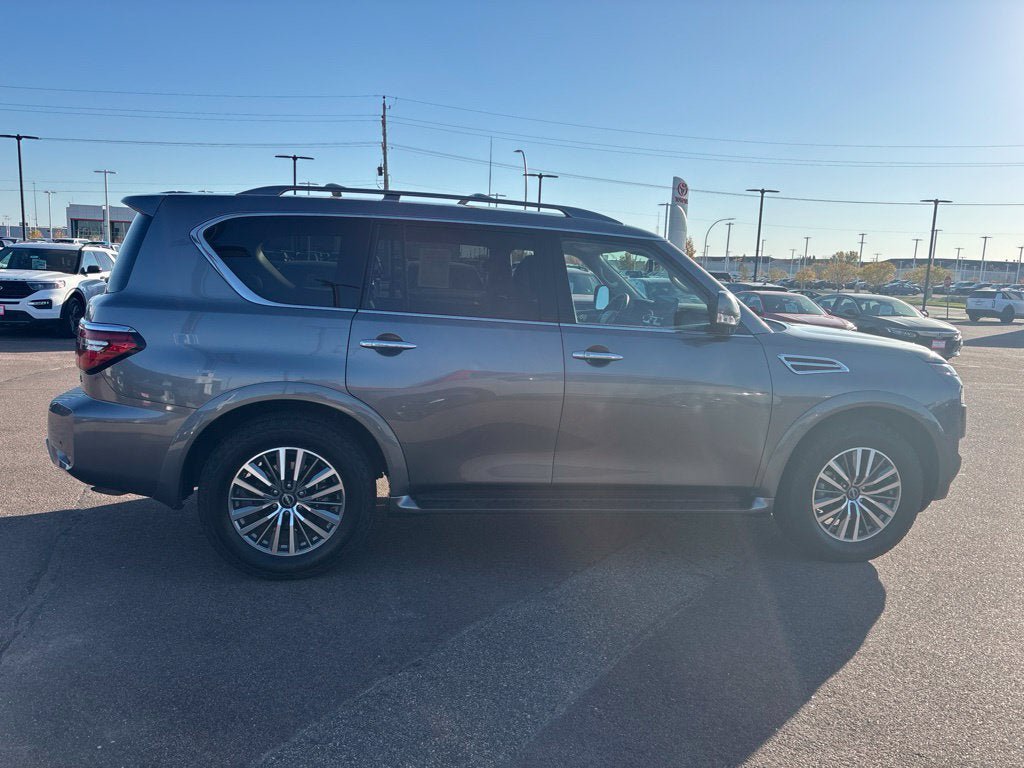 Used 2023 Nissan Armada SL w/ Cargo Package AWD/4WD image 4