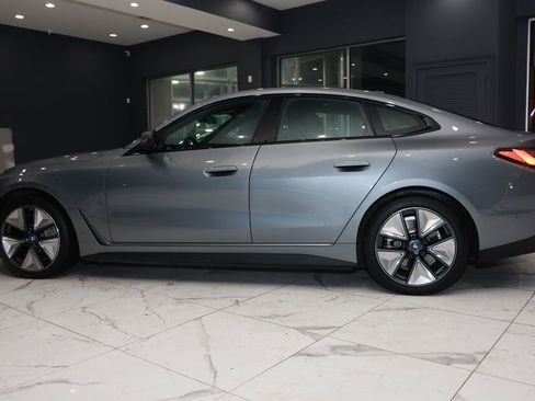 Used 2023 BMW i4 eDrive35 image 5