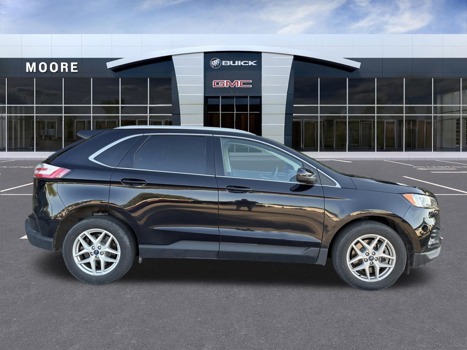 Used 2022 Ford Edge SEL w/ Convenience Package AWD/4WD image 2