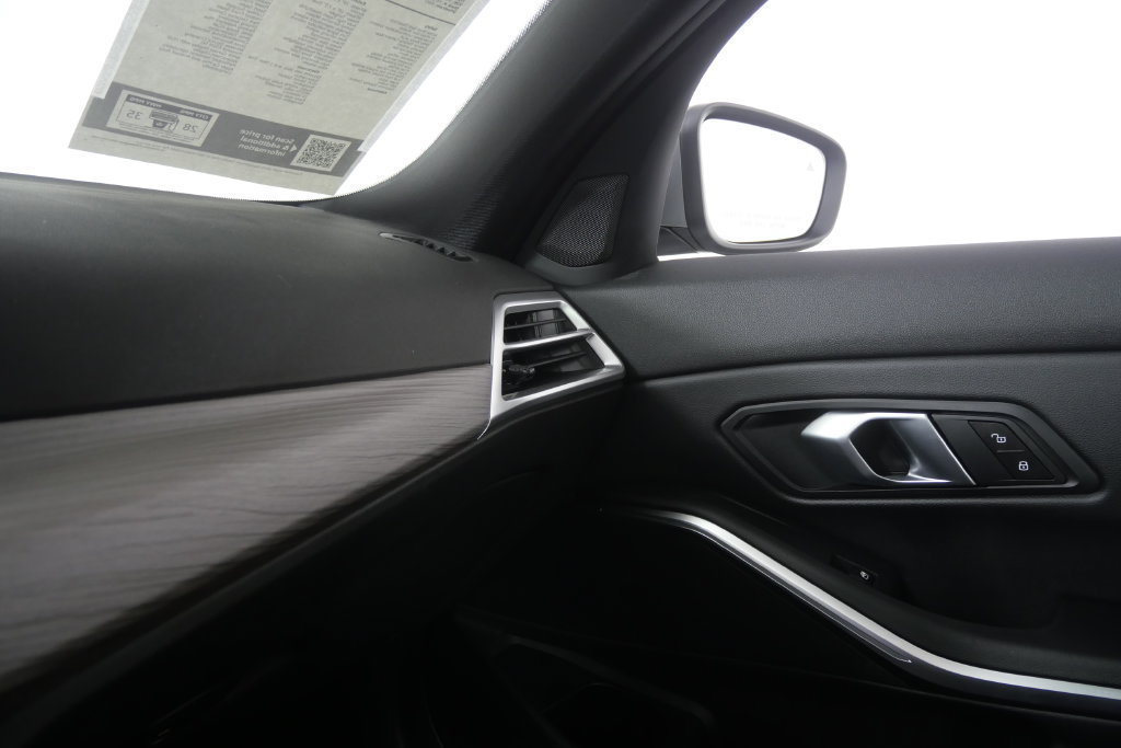 Used 2026 BMW 330i Sedan RWD image 27