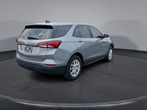 Used 2023 Chevrolet Equinox LS FWD image 25