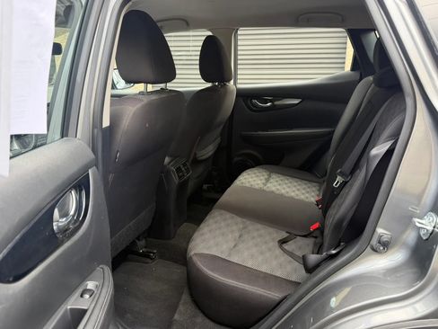 Used 2017 Nissan Rogue Sport SV w/ SV Premium Package FWD image 29