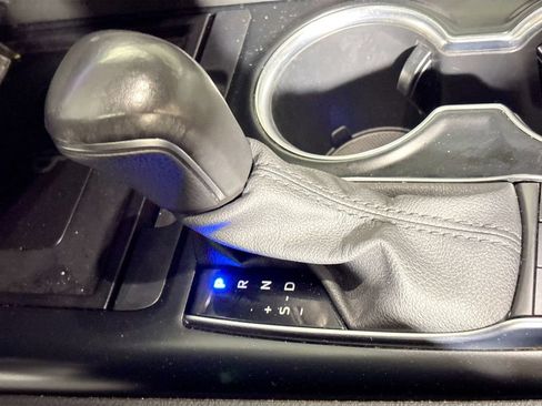 Used 2020 Toyota Camry XSE w/ Navigation Package FWD image 18