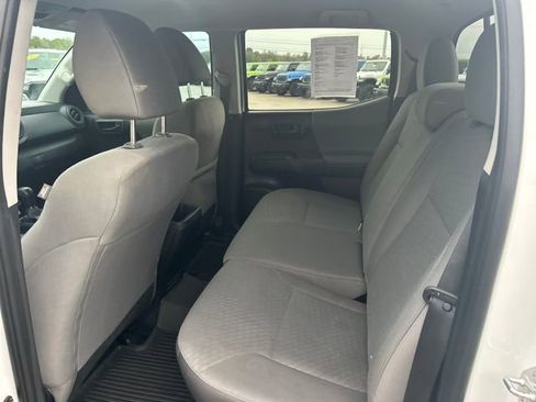 Used 2023 Toyota Tacoma TRD Sport image 35