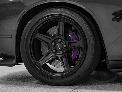Used 2019 Dodge Challenger R/T Scat Pack w/ Dynamics Package RWD image 51