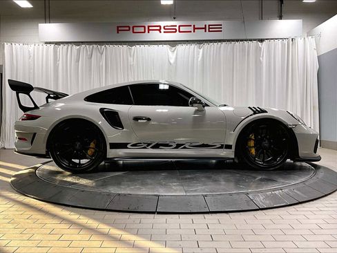 Used 2019 Porsche 911 GT3 RS image 11