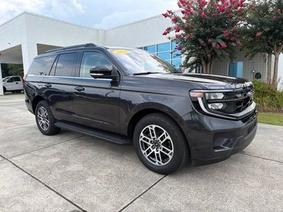 Used 2025 Ford Expedition Active
