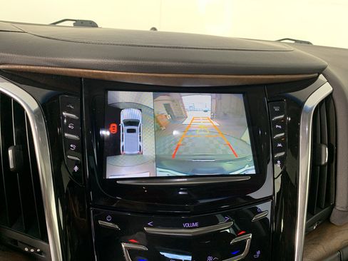 Used 2016 Cadillac Escalade Premium AWD/4WD image 25
