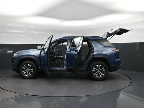 New 2026 Chevrolet Equinox LT w/ Safety and Technology Package FWD image 42