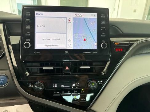 Used 2024 Toyota Camry XSE w/ Navigation Package FWD image 21